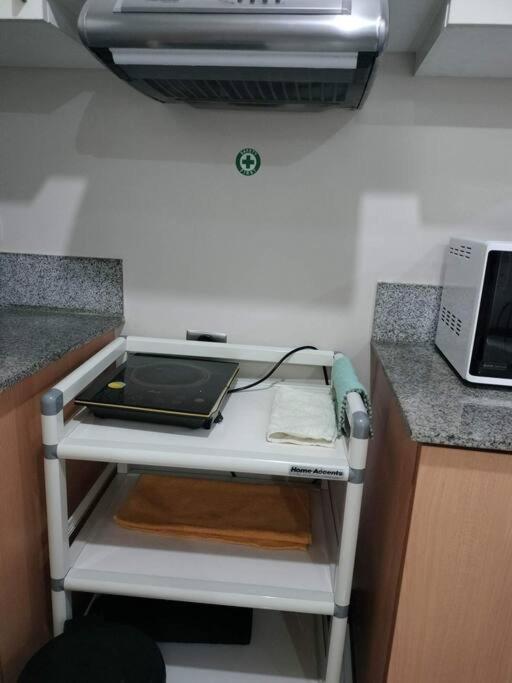 Cubao Manhattan Heights, Unit 8Bc Tower B, 1 Br マニラ市 エクステリア 写真