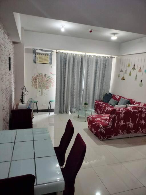 Cubao Manhattan Heights, Unit 8Bc Tower B, 1 Br マニラ市 エクステリア 写真