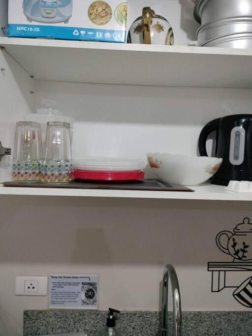 Cubao Manhattan Heights, Unit 8Bc Tower B, 1 Br マニラ市 エクステリア 写真