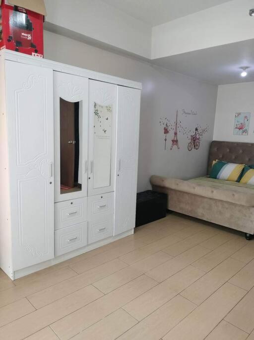 Cubao Manhattan Heights, Unit 8Bc Tower B, 1 Br マニラ市 エクステリア 写真