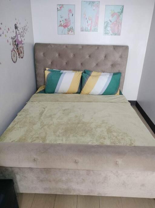 Cubao Manhattan Heights, Unit 8Bc Tower B, 1 Br マニラ市 エクステリア 写真